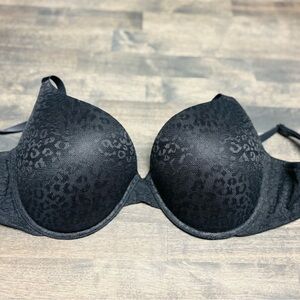 PINK Victoria's Secret Black Full-Coverage Bra with Textured Design